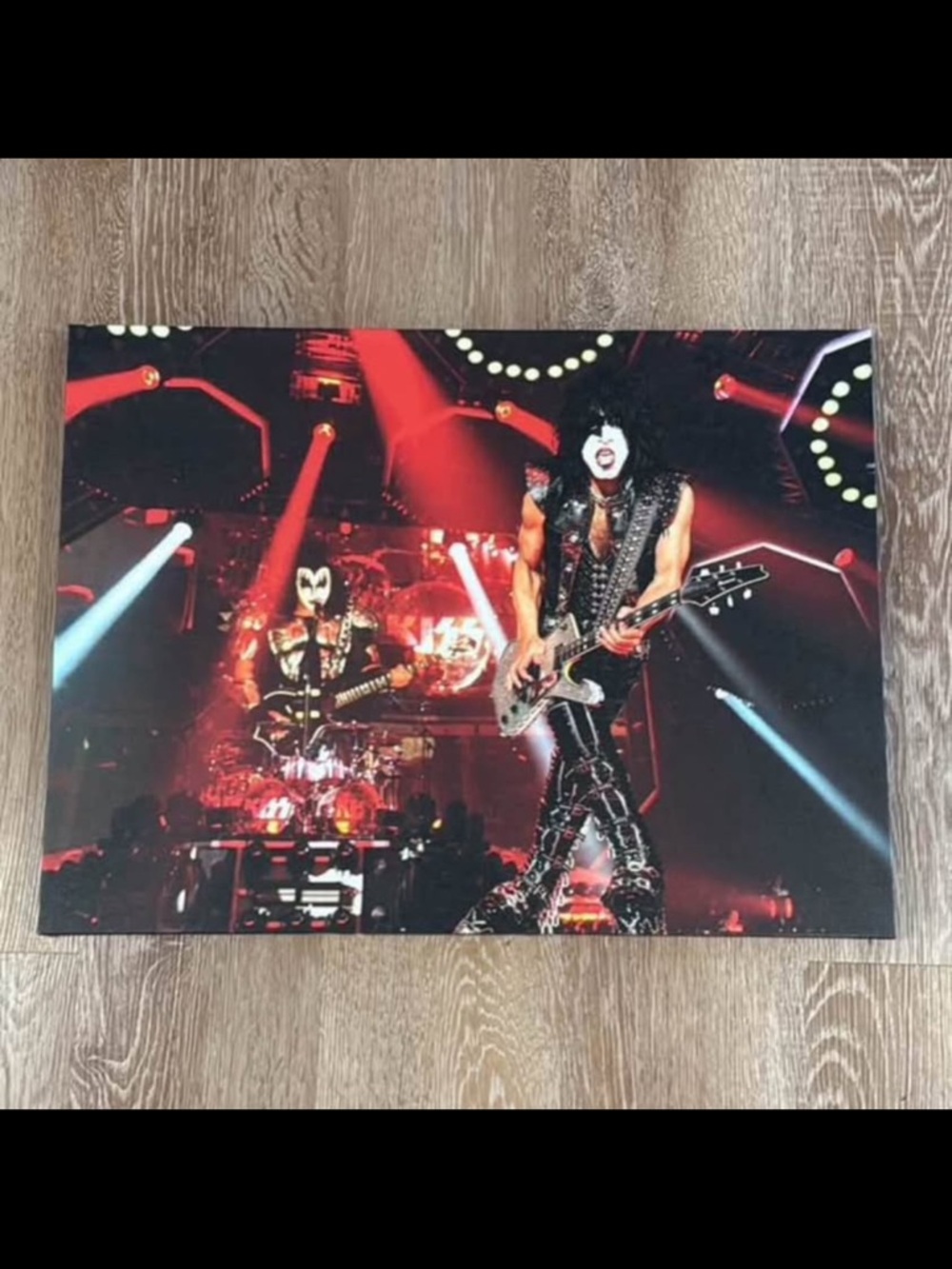 KISS Paul Stanley canvas print artwork 18x24”
Really cool collectors piece.